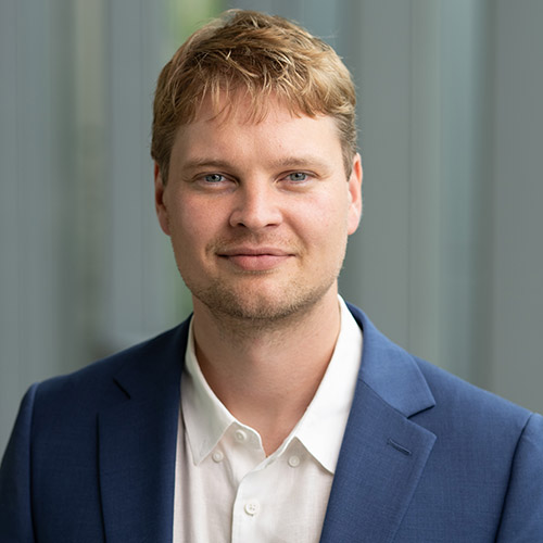 Headshot of Leif Akerley