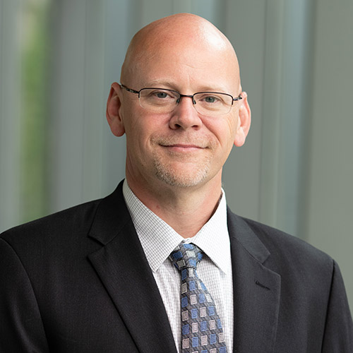 Headshot of Douglas Parsons