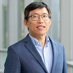 Headshot of Luke Liu
